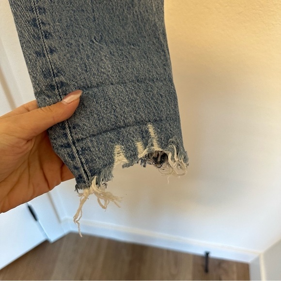 Levi’s Wedgie Icon Fit Jeans Light Wash Size 27 Women’s 100% Cotton Raw Hem - Picture 8 of 11